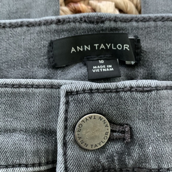 Ann Taylor Gray Slim Boot Jean - Picture 11 of 12